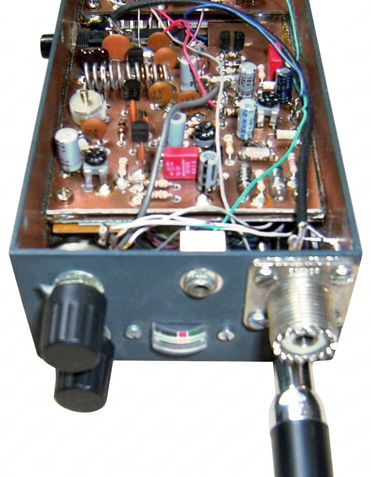 In ein Selbstbau-Handfunkgerät eingebauter Superregenerativ-Empfangsteil